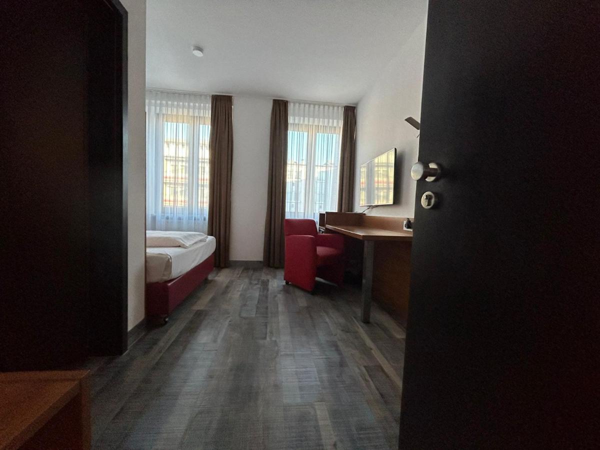 Hotel Fackelmann Nuremberg Ngoại thất bức ảnh