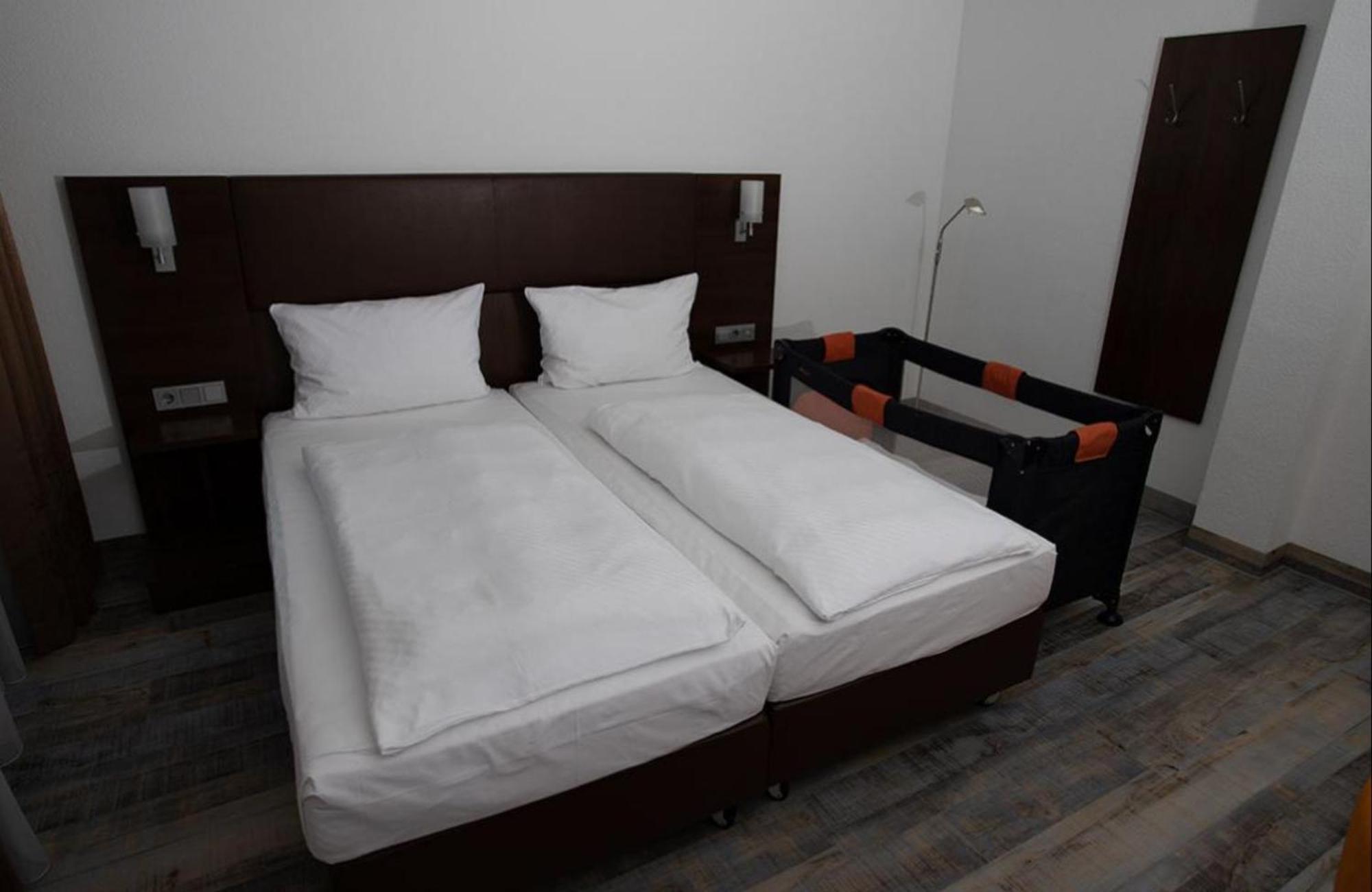 Hotel Fackelmann Nuremberg Ngoại thất bức ảnh